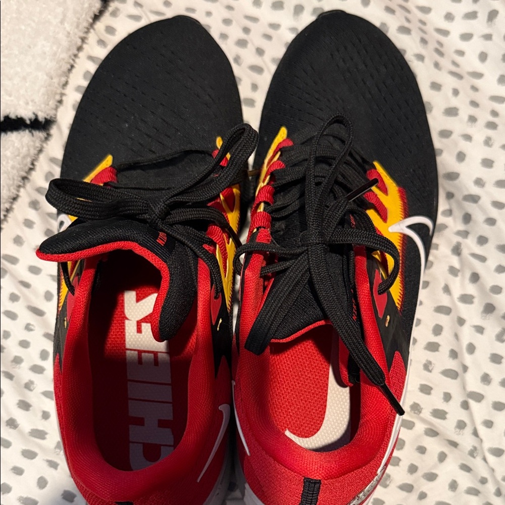 Nike Kids Black and Yellow Sneakers